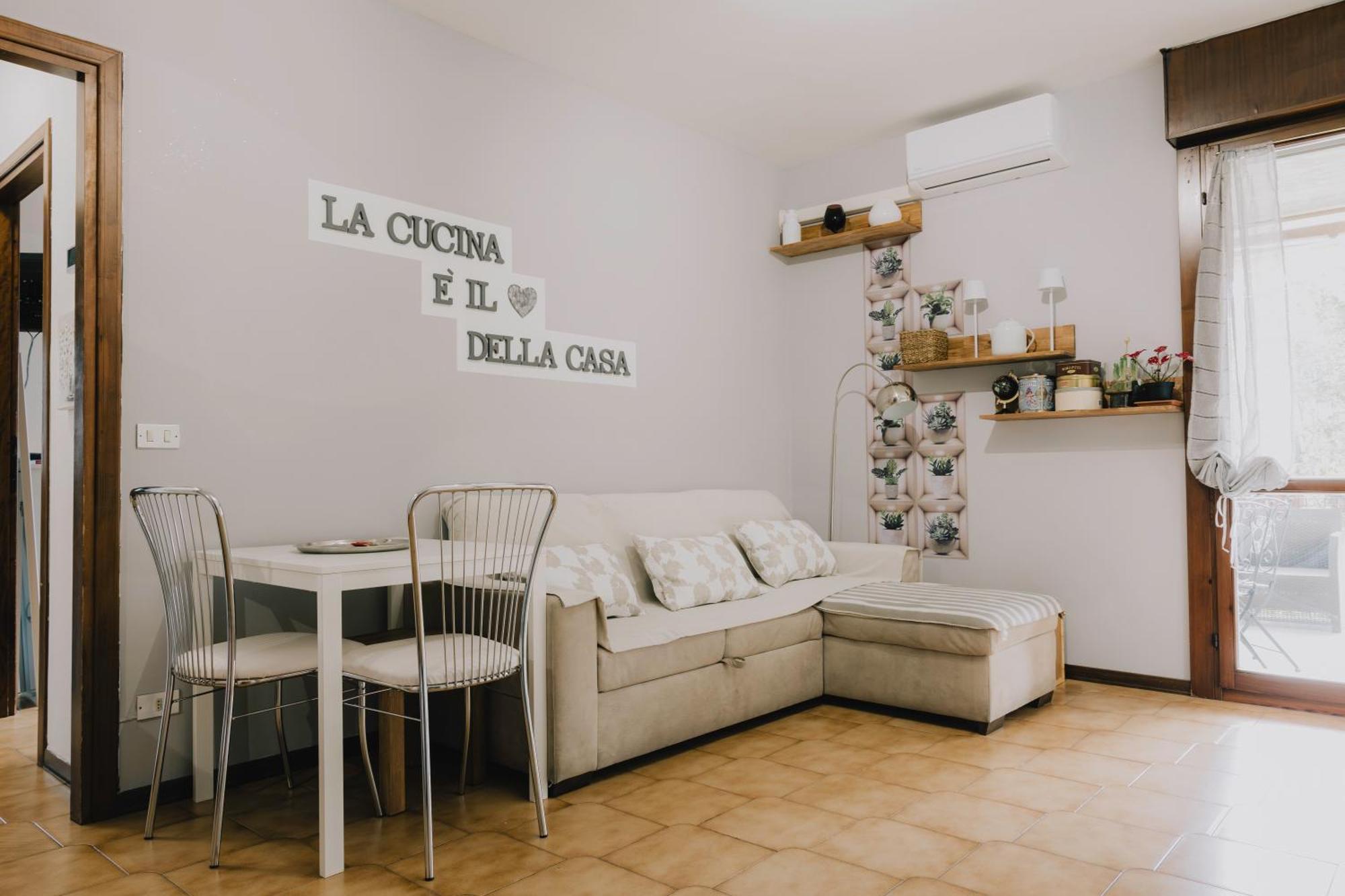 La Serra With Balcony Apartment Verona